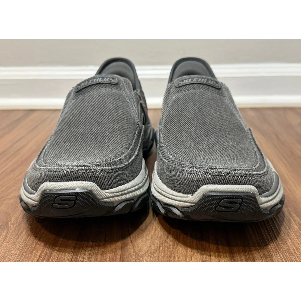 Skechers Hands Free Slip-ins Respected Holmgren Shoes Sz 9.5 Extra Wide Charcoal